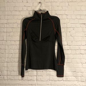 No boundaries women’s sports pull over top jacket Size small (3-5)